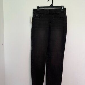 Women's Nine West size 4 jeans